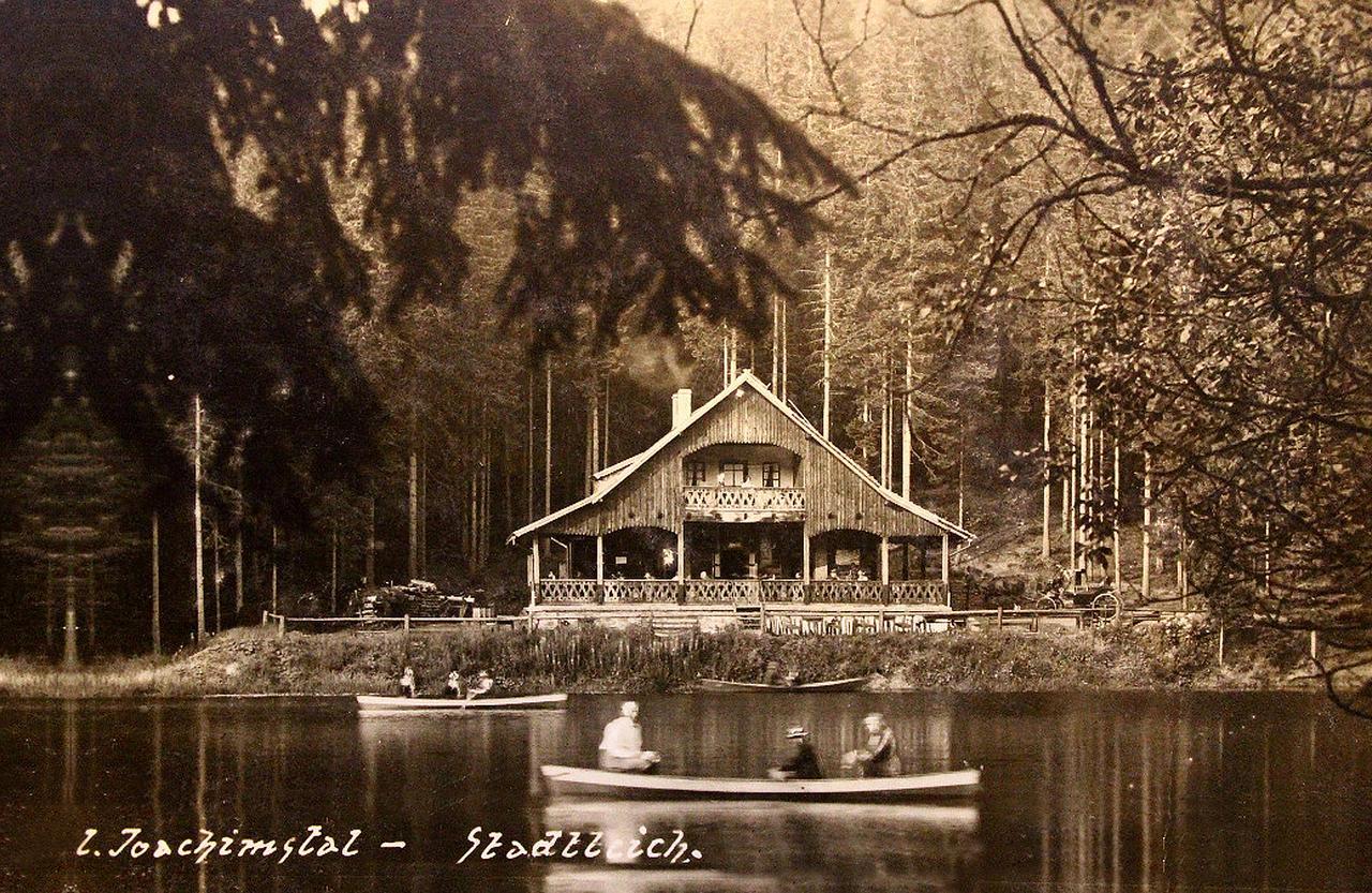 Jezirko Lesni Restaurant & Penzion Jachymov Exterior photo