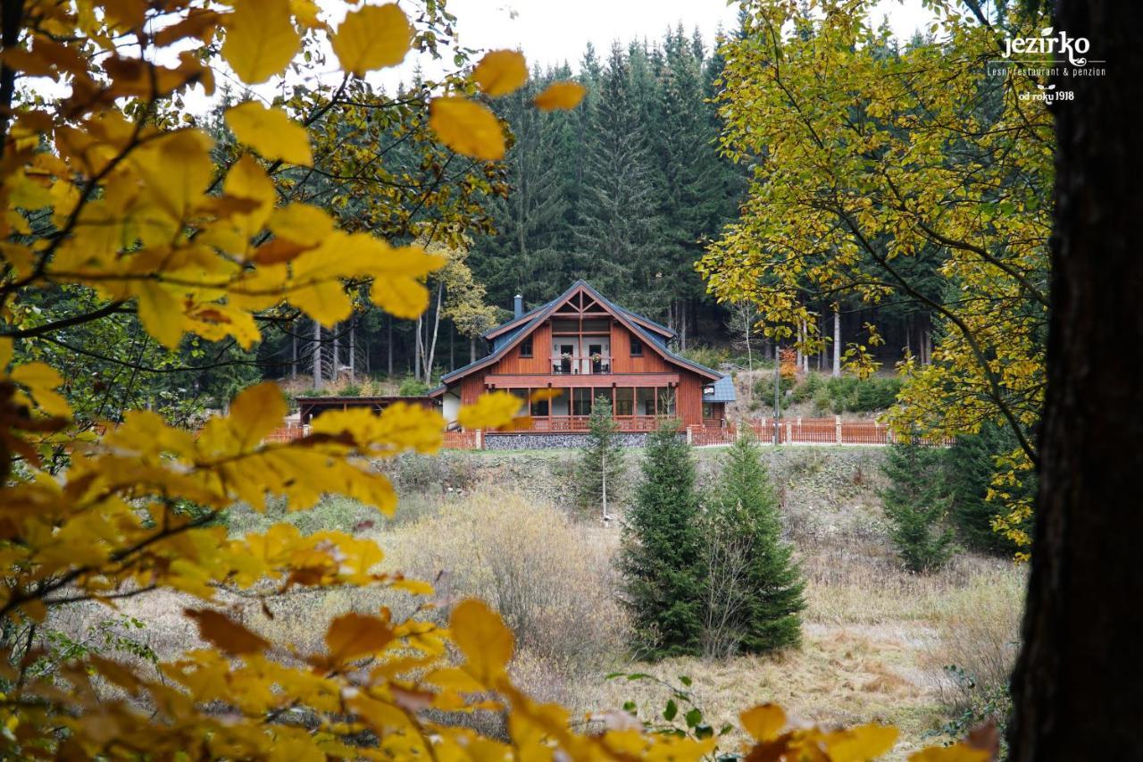 Jezirko Lesni Restaurant & Penzion Jachymov Exterior photo